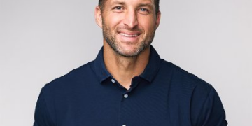 Tim Tebow cuenta cómo el rechazo de la NFL impactó su identidad y fortaleció su fe en Cristo